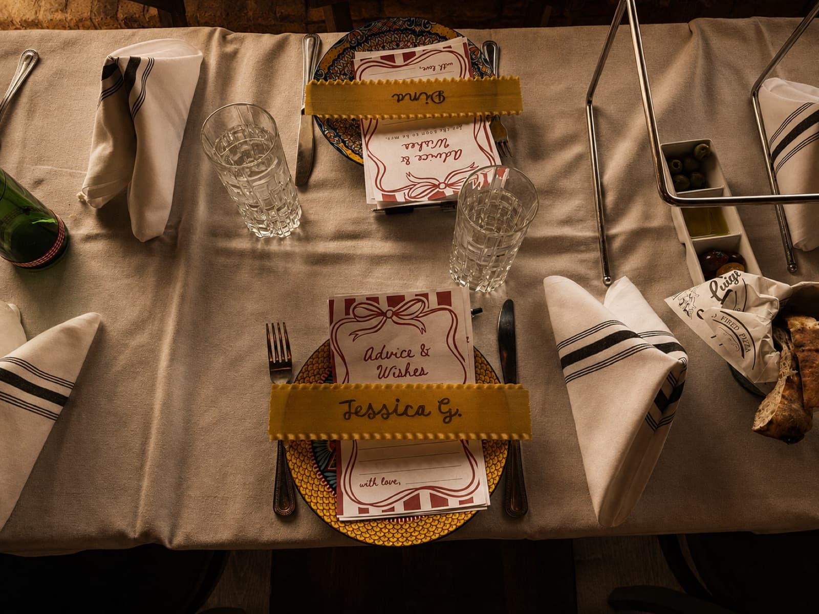 Place setting with advice & wishes cards